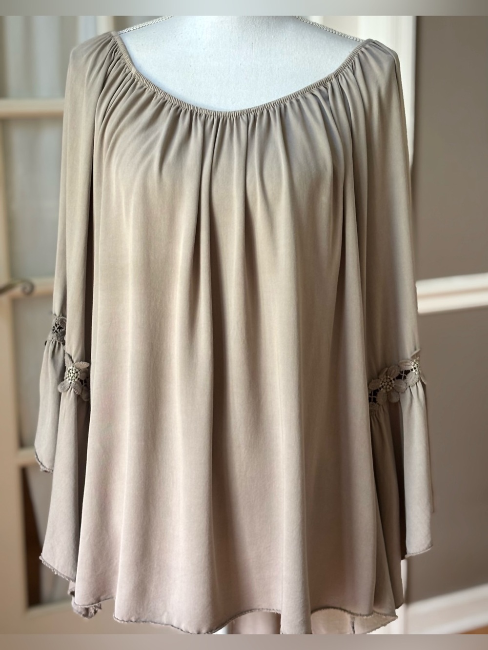 M Made in Italy Taupe Boho Tunic Top L Crochet Bell Sleeve Oversized